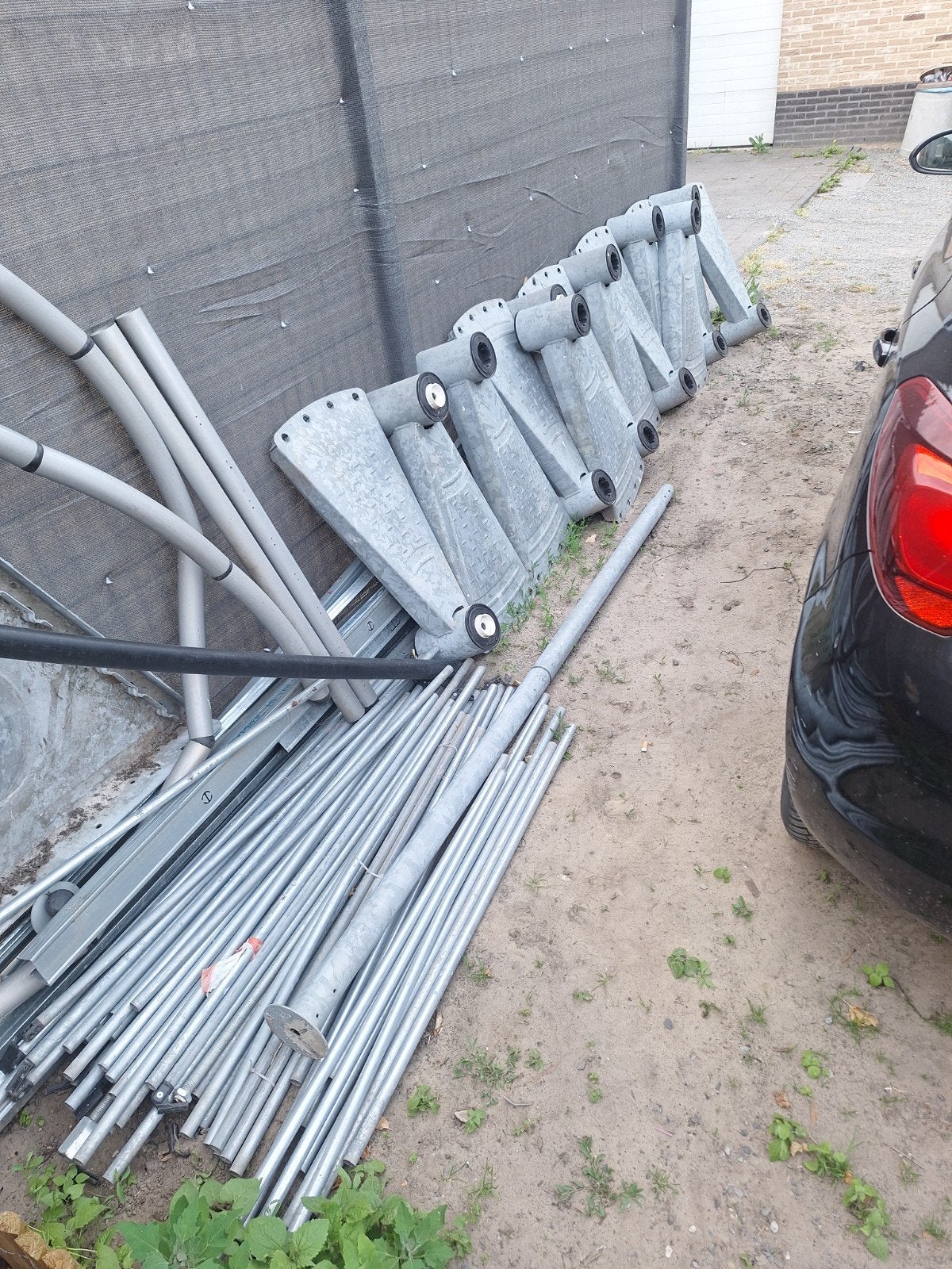 Ronde Buitentrap met luining in goeie staat!, Ophalen