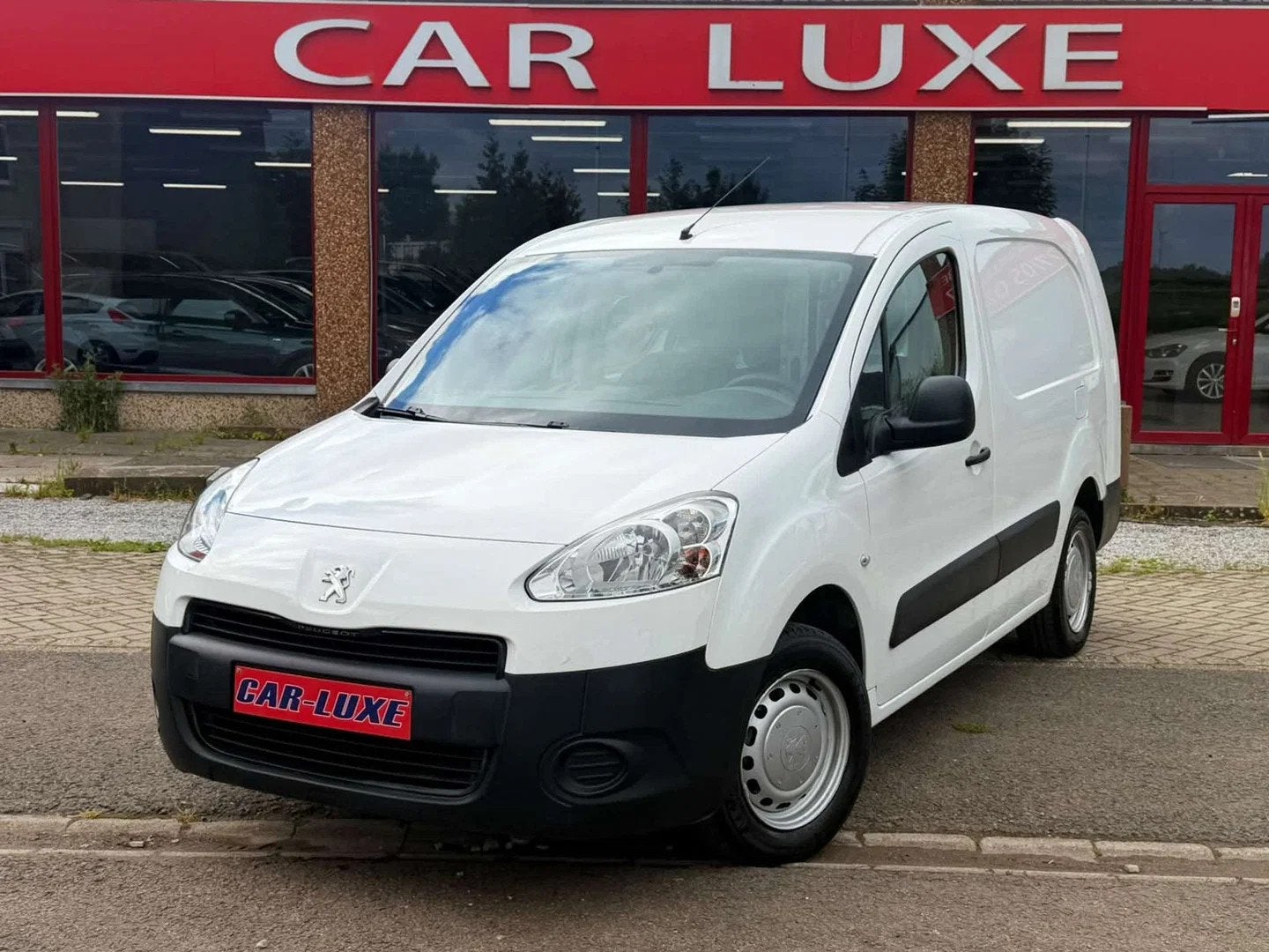 Peugeot Partner LONG CHASSIS 1.6HDI 90CV HDI UTILITAIRE, Autos, Achat, 90 ch, Entreprise, 2 places