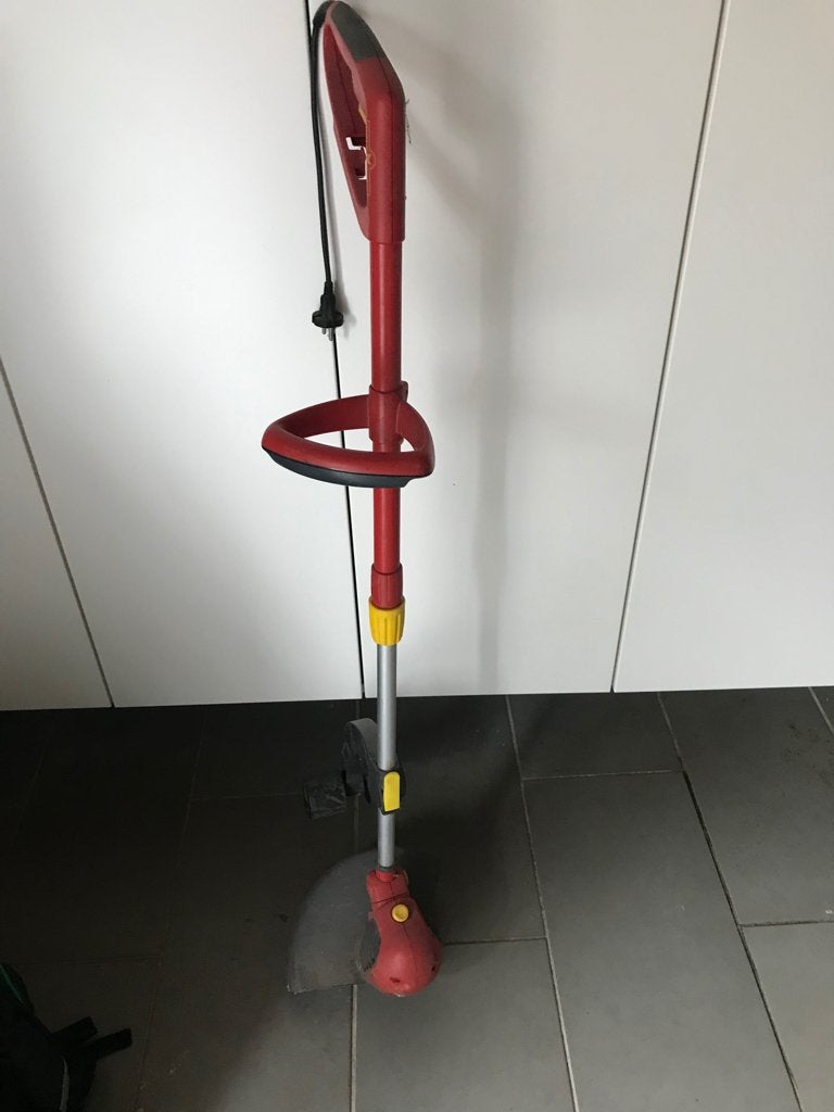 Grasmaaier, Ophalen, Gebruikt, Elektrische grasmaaier