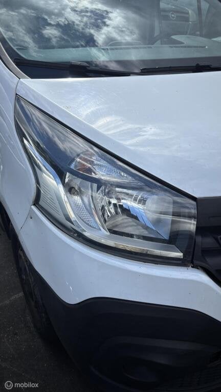 Koplamp rechts Renault Trafic bestel II ('14-'21), Gebruikt, Renault, Ophalen of Verzenden