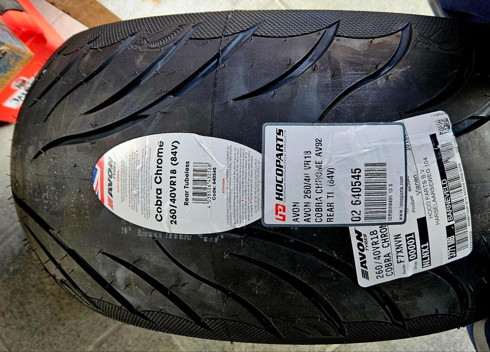 Nieuw brede motorband cobta chrome 260/40 r18 84v, Auto diversen, Sneeuwkettingen, Ophalen