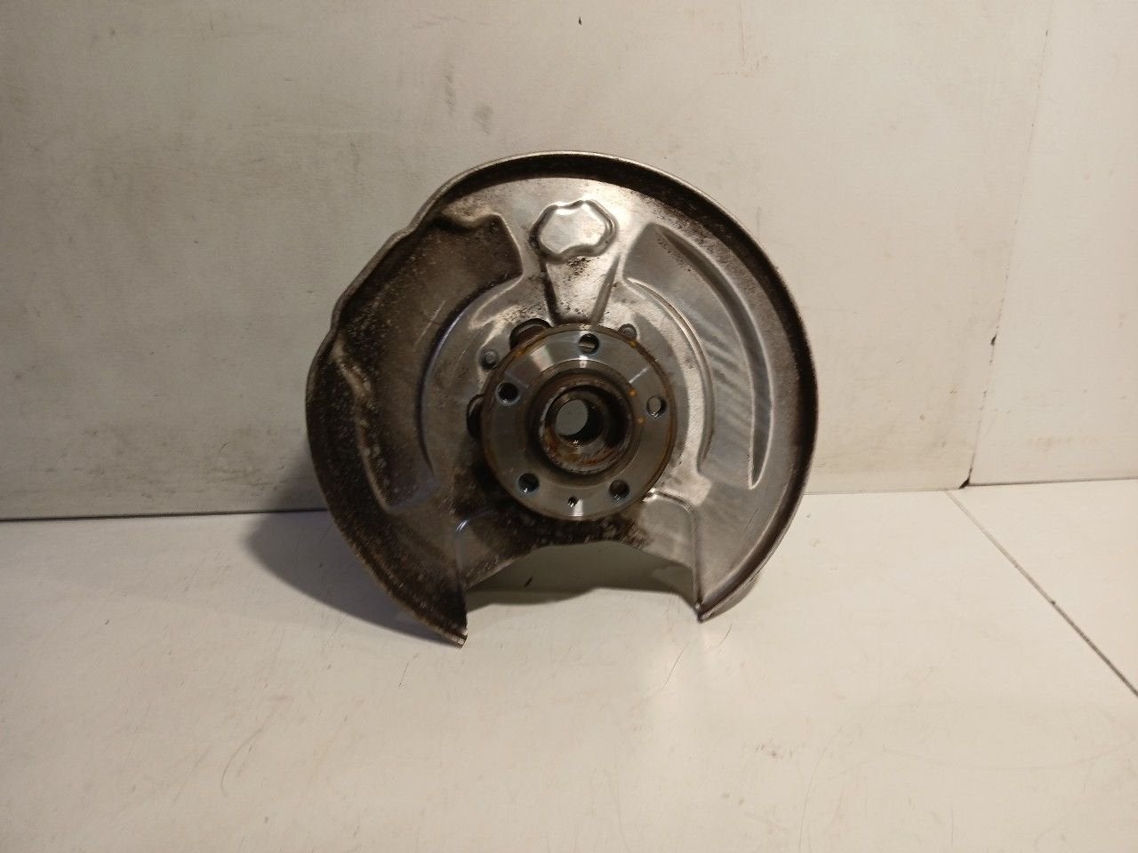 Wielnaaf rechts achter Volvo XC60, Onderdelen@venauto.nl, Van der Ven Autorecycling B.V., Ettenseweg 76, 4706 PB Roosendaal, The Netherlands