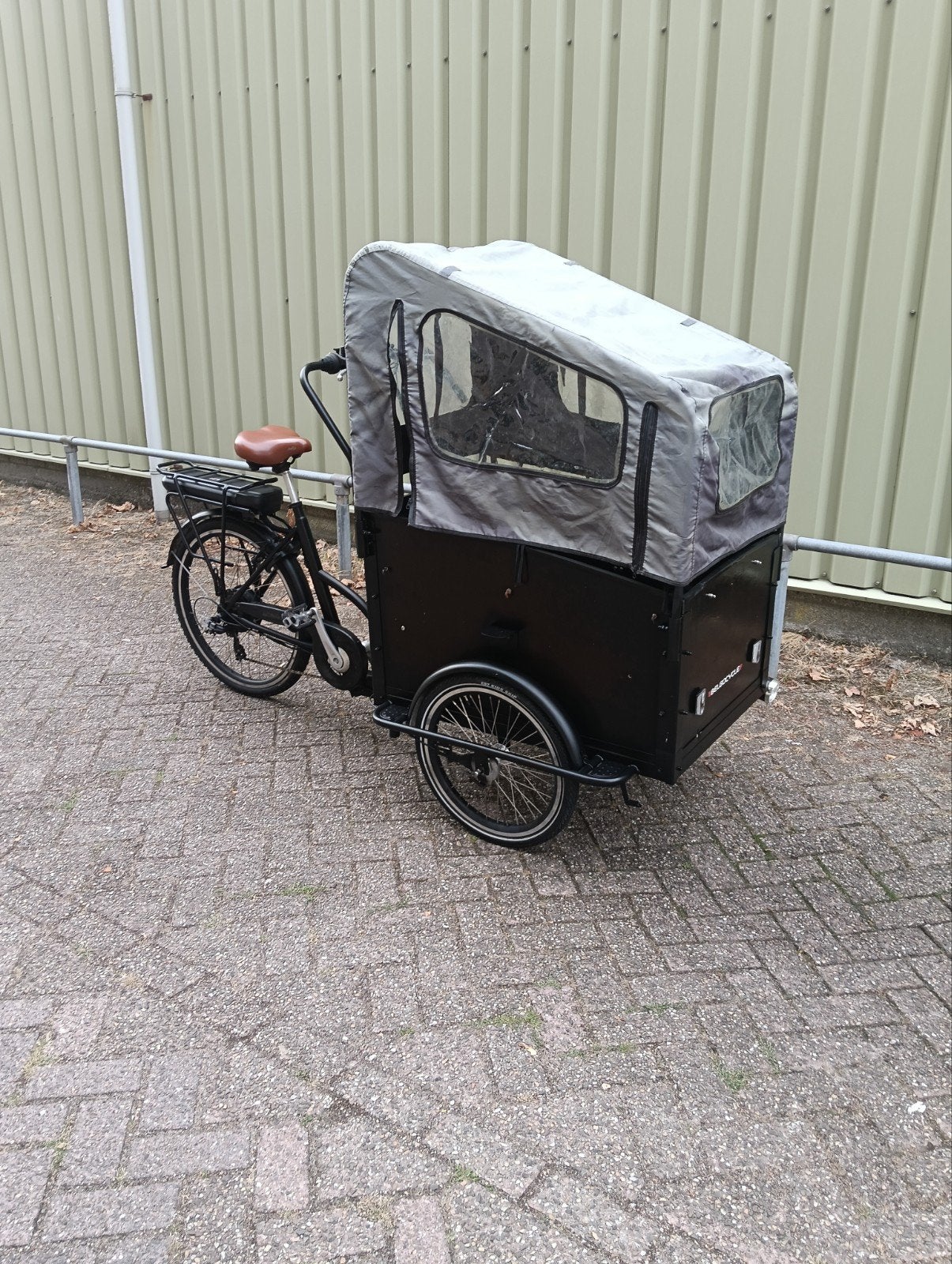 vélo cargo électrique Belgocycle, batterie neuve, garantie 1, Vélos & Vélomoteurs, Vélos | Vélos avec bac, Enlèvement ou Envoi