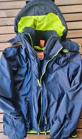 Jas superdry medium, Kleding | Dames, Maat 38/40 (M), Ophalen of Verzenden, Gedragen, Superdry