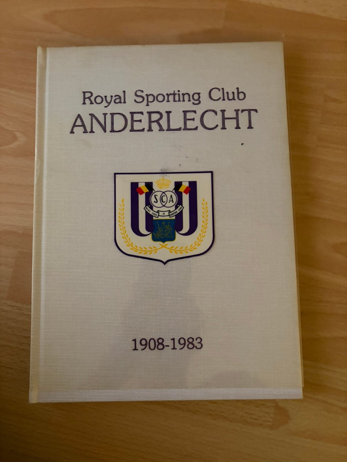Royal Sporting Club Anderlecht 1908-1983; 75 Ans de Football, Boeken, Ophalen