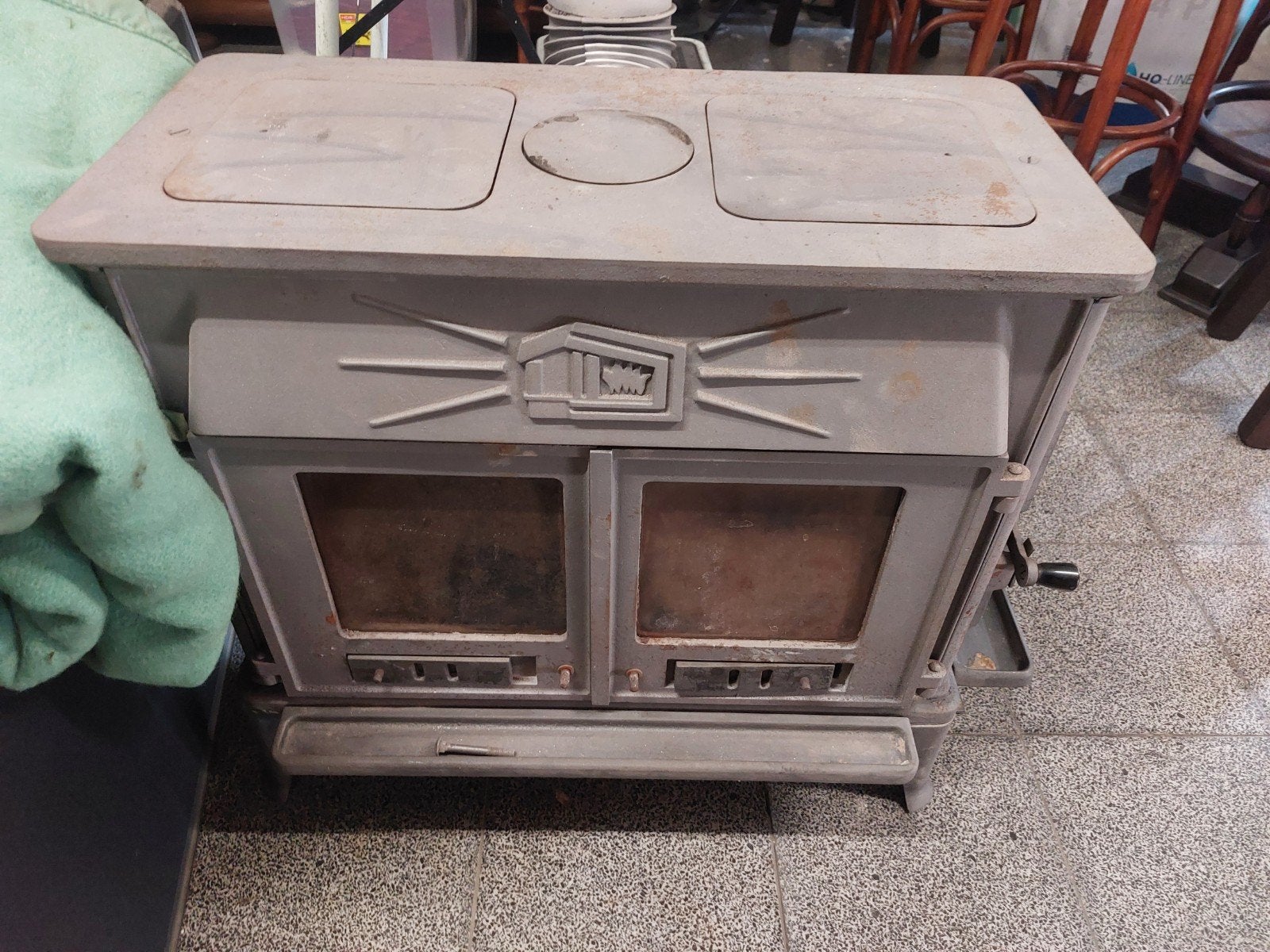 dovre houtkachel, Enlèvement, Poêle à bois