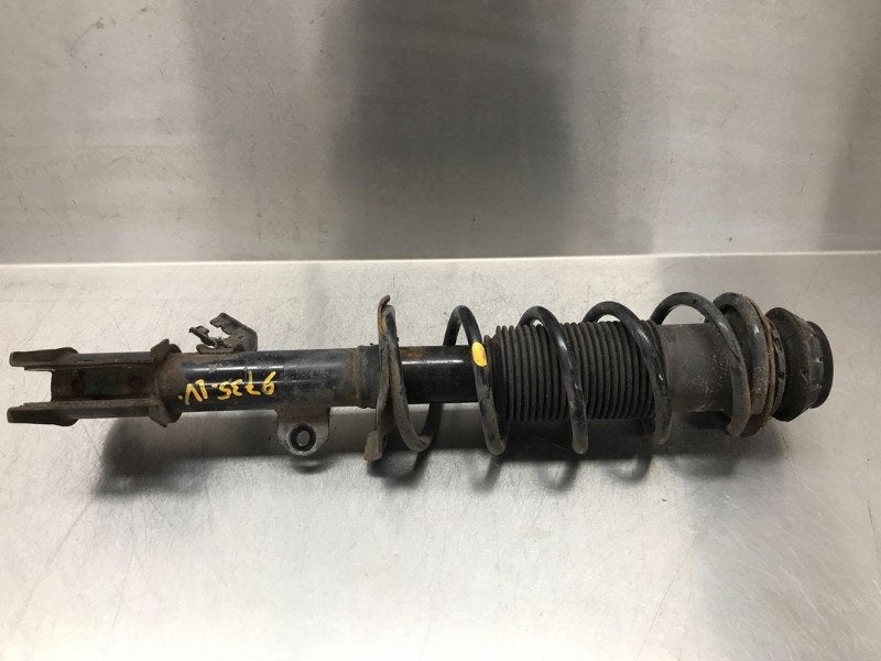 VEERPOOT LINKS VOOR Nissan Note (E12) (|543033VU0B|), Gebruikt, Nissan