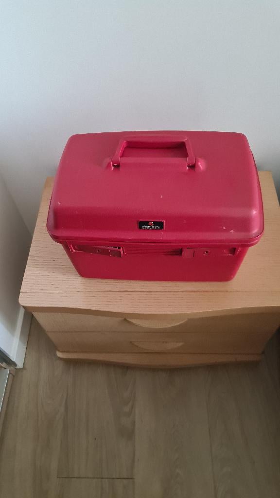Beauty Case Delsey, Ophalen, Gebruikt, Met slot, Hardcase