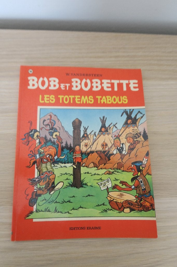 Bob et Bobette - les Totems Tabous, Boeken, Eén stripboek, Ophalen of Verzenden, Gelezen