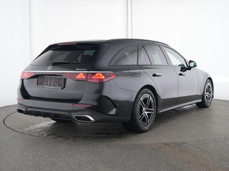 Mercedes-Benz E-klasse 300 DE 4MATIC Break AMG Line | Trekha, 197 pk, Gebruikt, 4 cilinders, Zwart