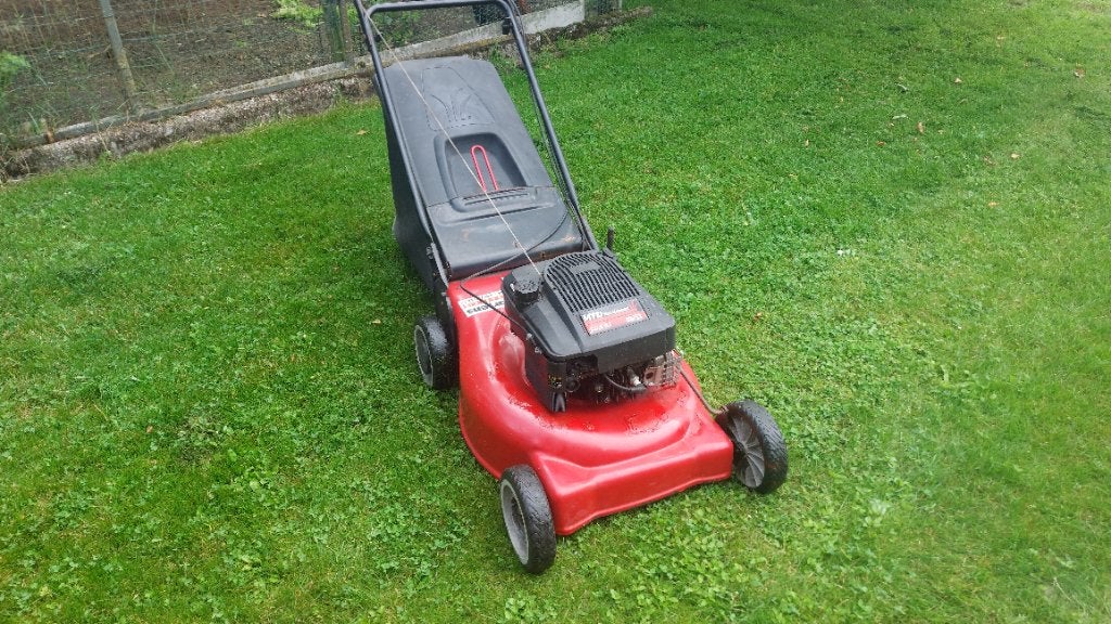 Zelftrekkende grasmaaier met briggs&stratton motor MTD 53cm, Ophalen, Cirkelmaaier, Gebruikt, Versnellingen