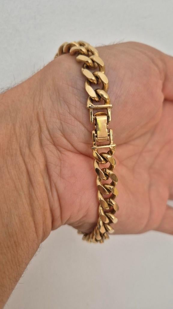 Chique Armband gouden kleur - 38 gram -23,5 cm lang ,lees ->, Handtassen en Accessoires, Armbanden, Ophalen, Nieuw, Goud, Overige materialen