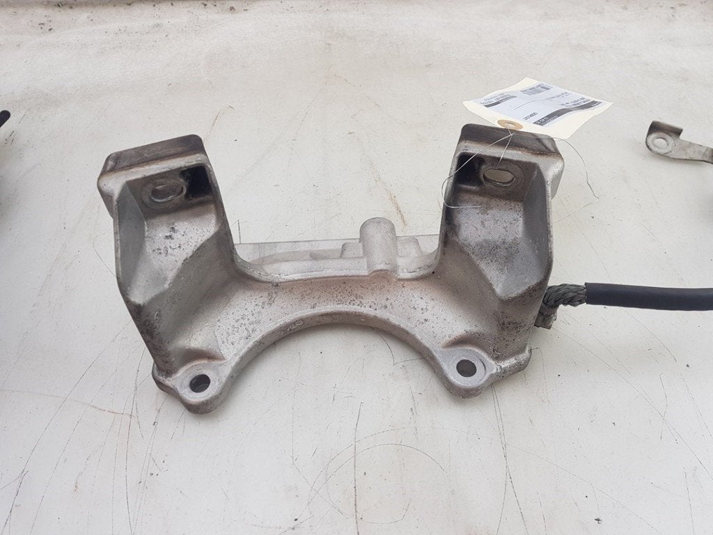 VERSNELLINGSBAKSTEUN ABS BMW 6 serie (E64) (|22326769879|), Gebruikt, BMW