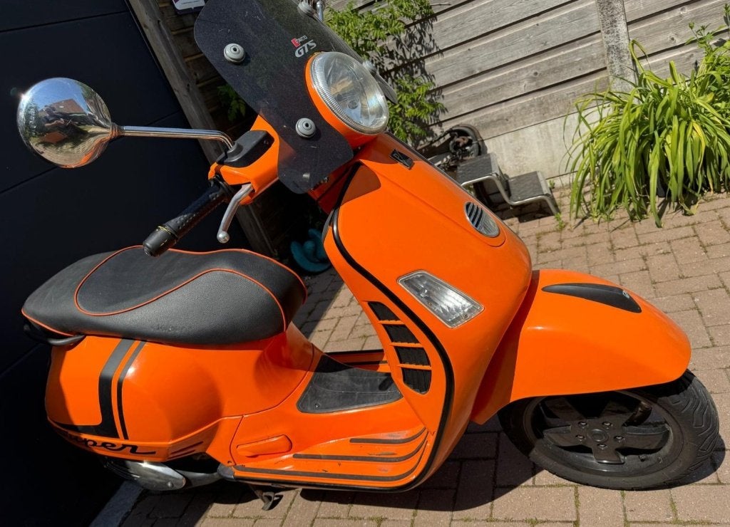 VESPA GTS 250, Motoren, Particulier