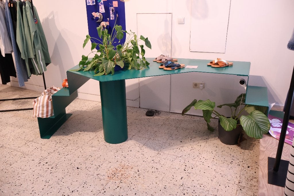Metalen Tafel, Ophalen, Zo goed als nieuw, Overige vormen, Metaal of Aluminium