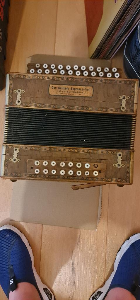 Accordéon diatonique ancien, Muziek en Instrumenten, Accordeons, Zo goed als nieuw, Ophalen