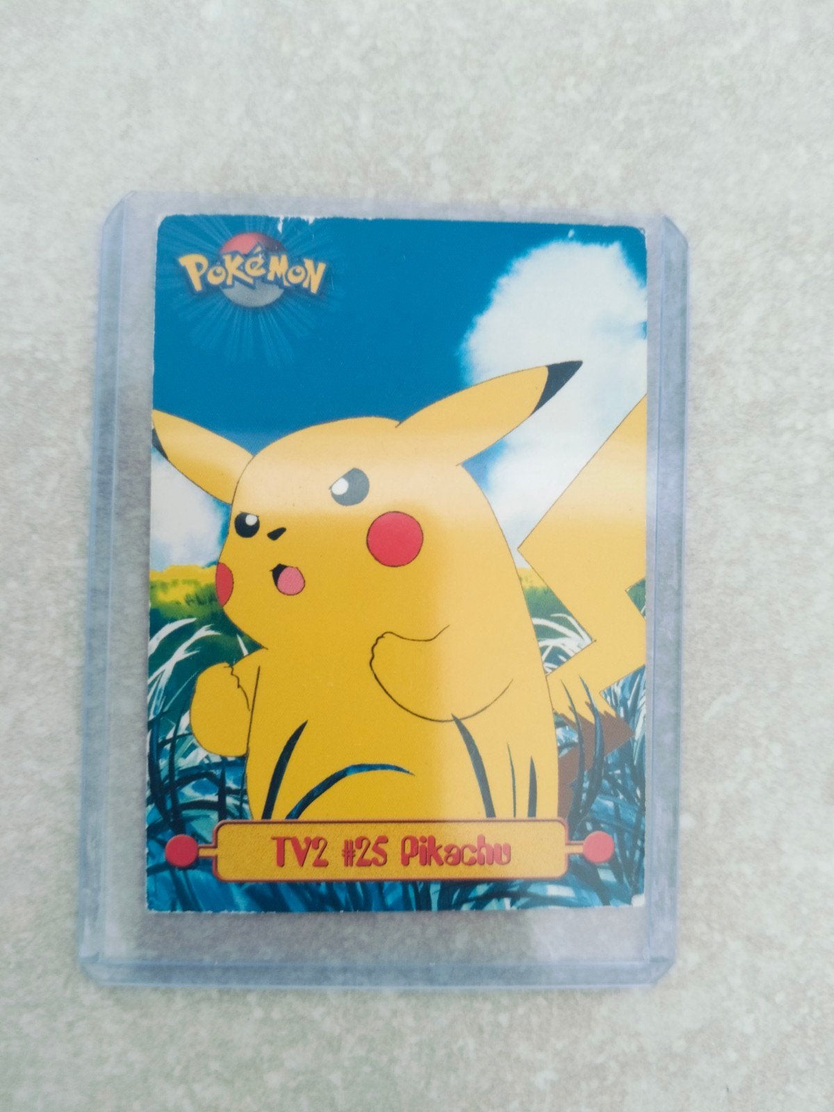 Pokemon kaart tv2 #25 Pikachu, Hobby en Vrije tijd, Verzamelkaartspellen | Pokémon, Ophalen of Verzenden
