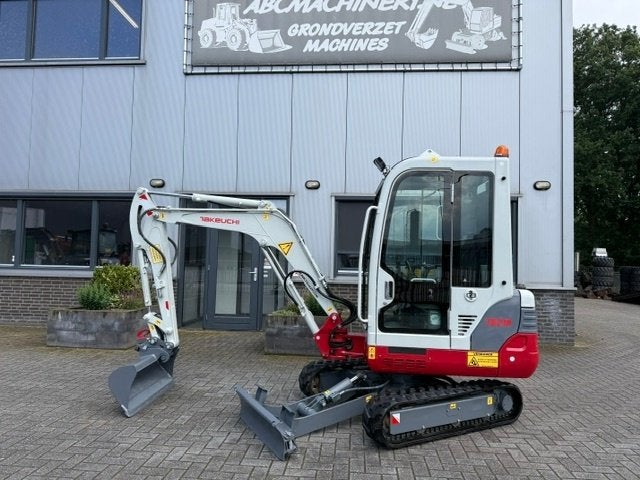 Takeuchi TB219Minigraver Minikraan 2T ZGST Kubota CAT, Articles professionnels, Machines & Construction | Grues & Excavatrices