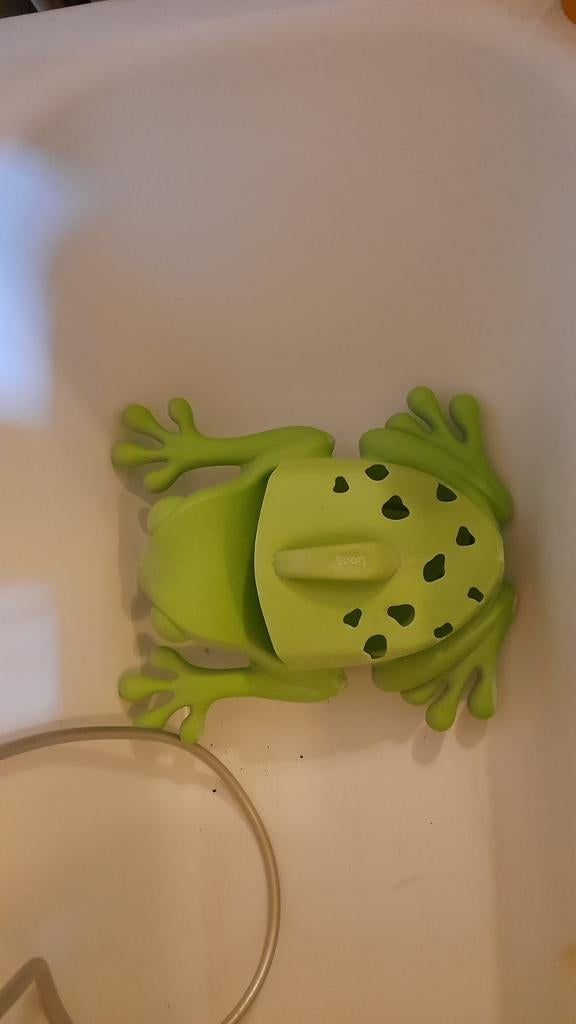 Jouets de bain, Enlèvement