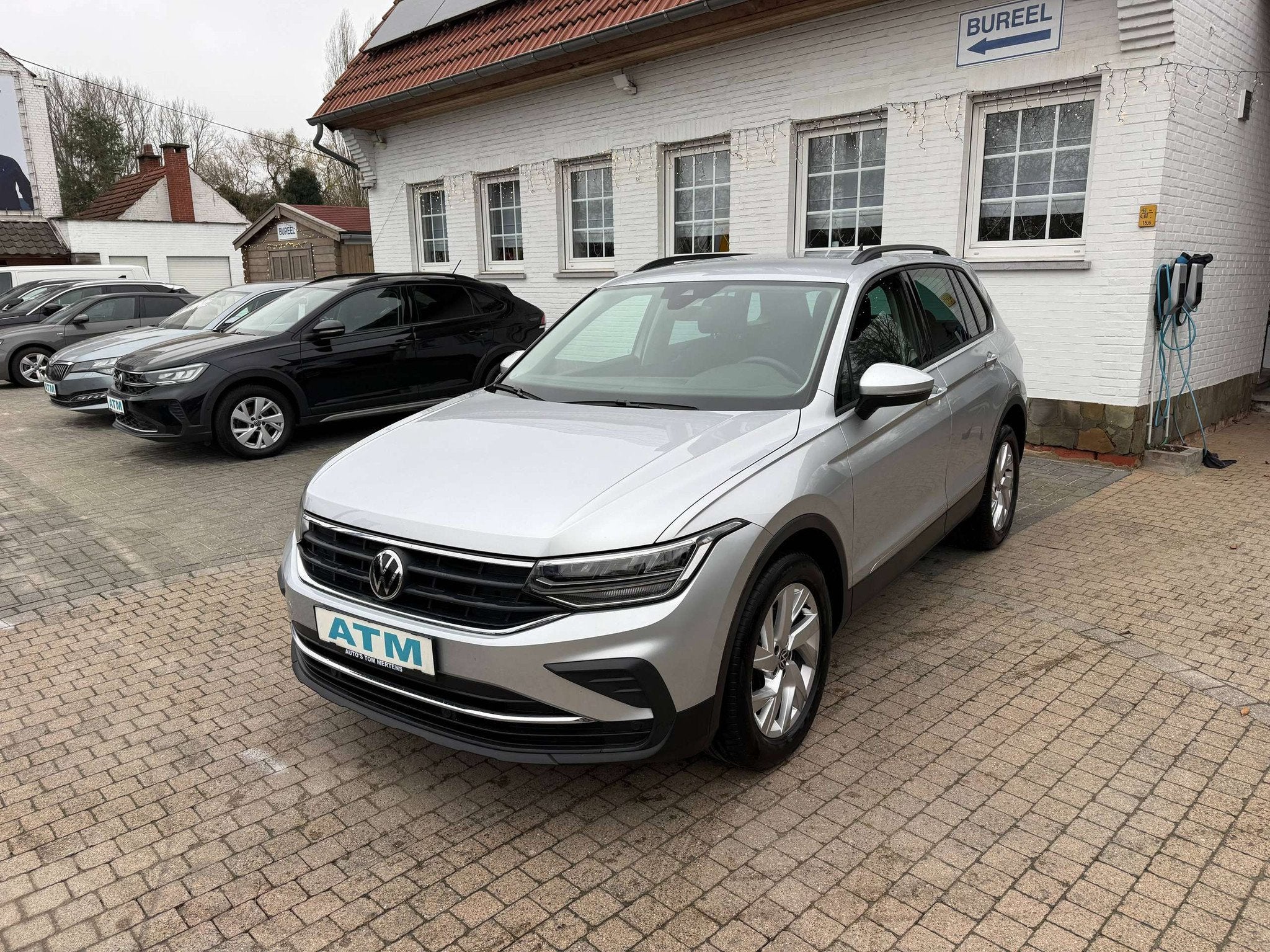Volkswagen Tiguan Tiguan 2.0 TDI SCR 4MOTION DSG Life/Navi/A, Autos, Argent ou Gris, Achat, Entreprise, 1968 cm³