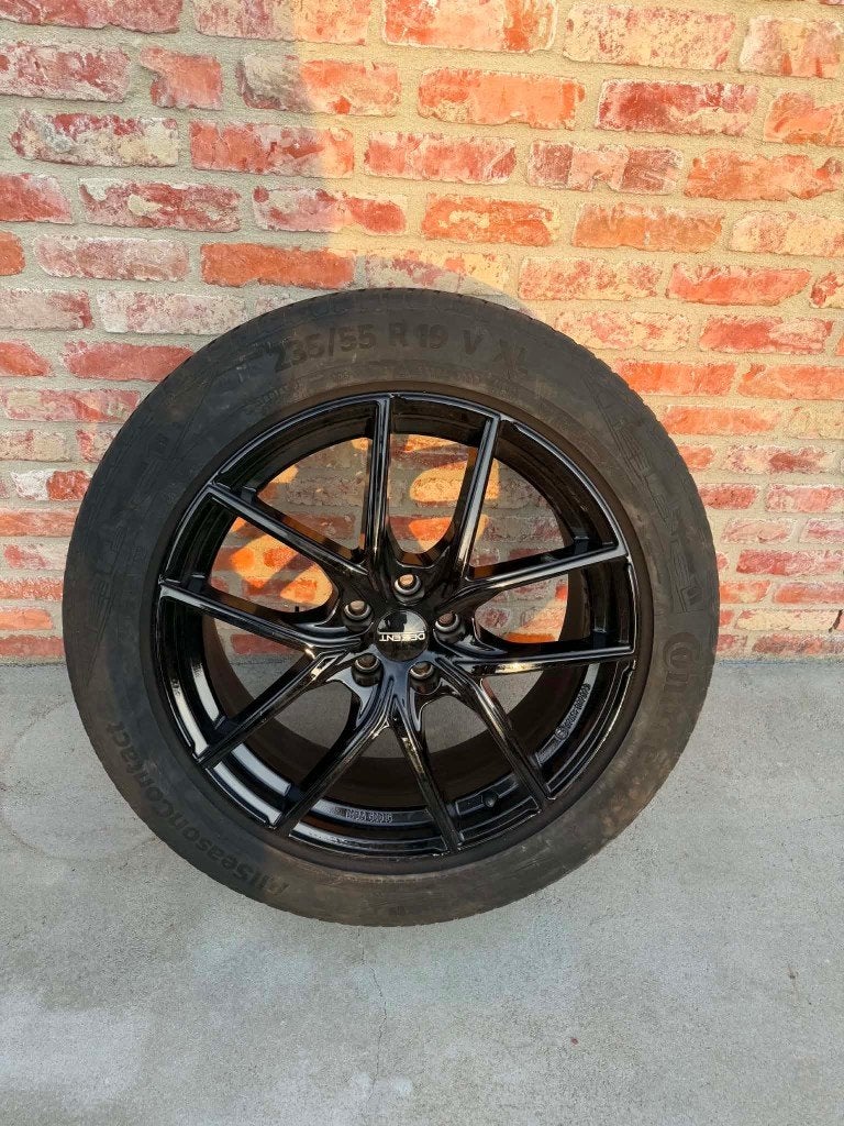 4 pneus toutes saisons + jantes : taille  235/55 R19 V XL, Pneus et Jantes, 4 Saisons, Véhicule de tourisme, Autres dimensions