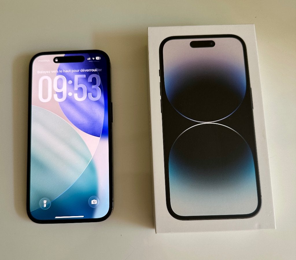 iPhone 14 PRO noir 128 Bat80% avec garantie, Télécoms, Avec simlock (verrouillage SIM), 80 %, 128 GB, Enlèvement