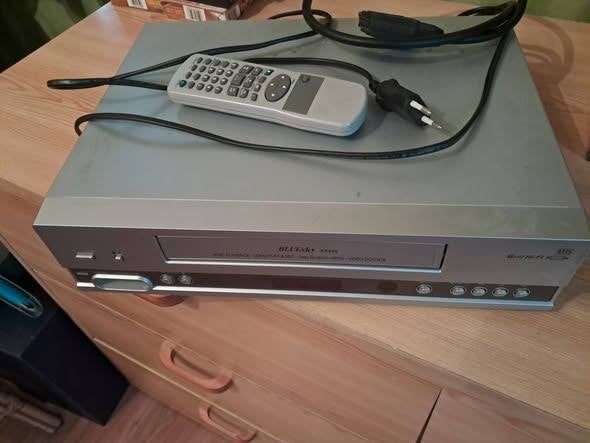 video recorder met 22 films, Enlèvement