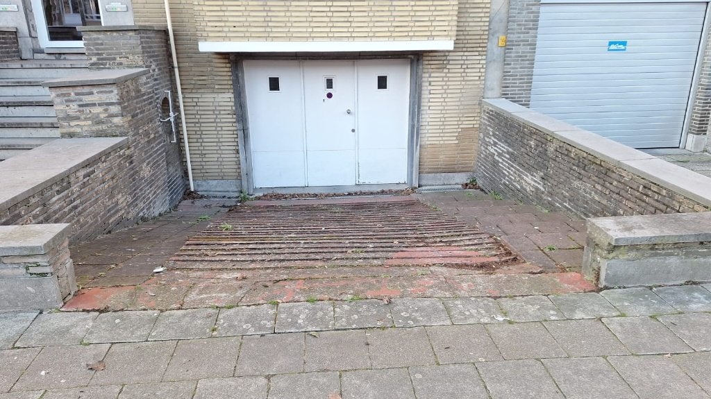 Garage te koop in Borgerhout met water/elektriciteit, Antwerpen (stad)