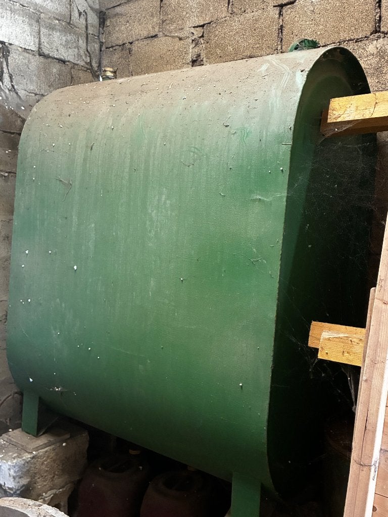 Cuve à mazout vide, Enlèvement