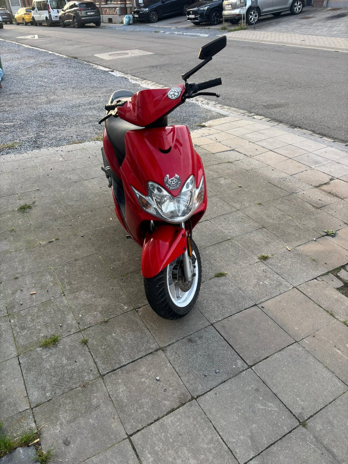 Mbk mach g 50cc a refroidissement liquide, Vélos & Vélomoteurs, Enlèvement, Comme neuf, Aerox