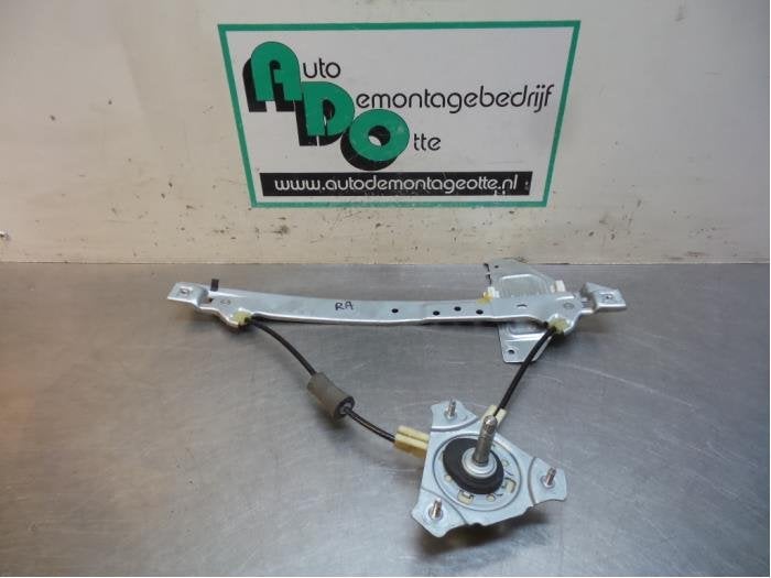 Mécanique vitre 4portes arrière droite d'un Citroen C3 (C3, -, 3 mois de garantie, Utilisé, -