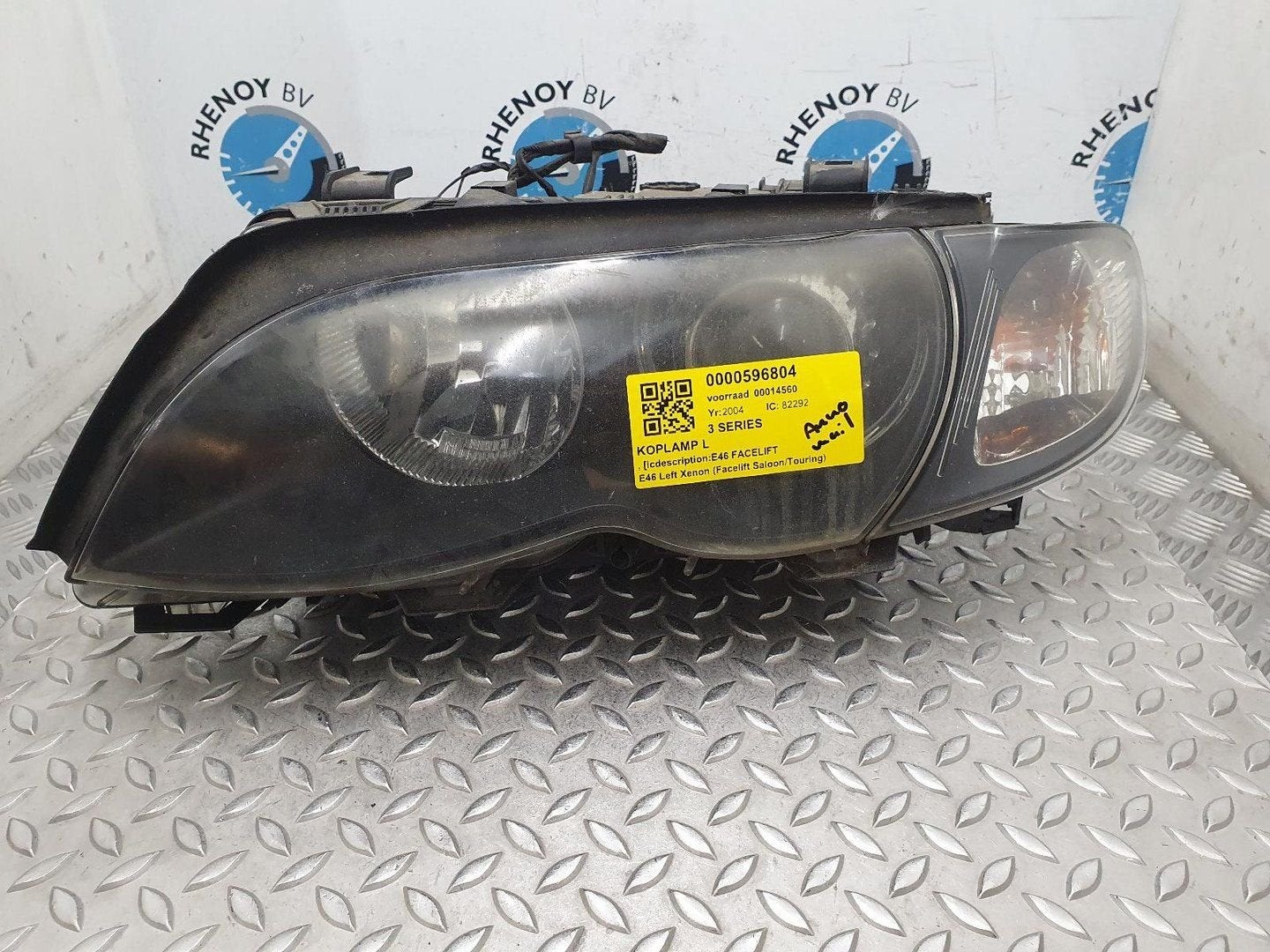 BMW 3 SERIES 318i Special Edition KOPLAMP L 2004, Enlèvement ou Envoi, Utilisé, Stiba membre