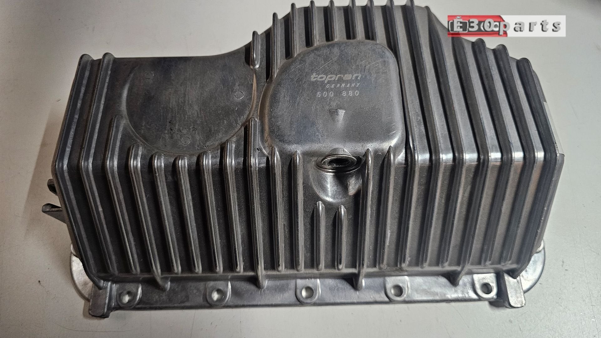 Carterpan voorzijde klein M40 nieuw BMW 3 serie E30 11131715, -, Origine de la pièce connue, Utilisé, -