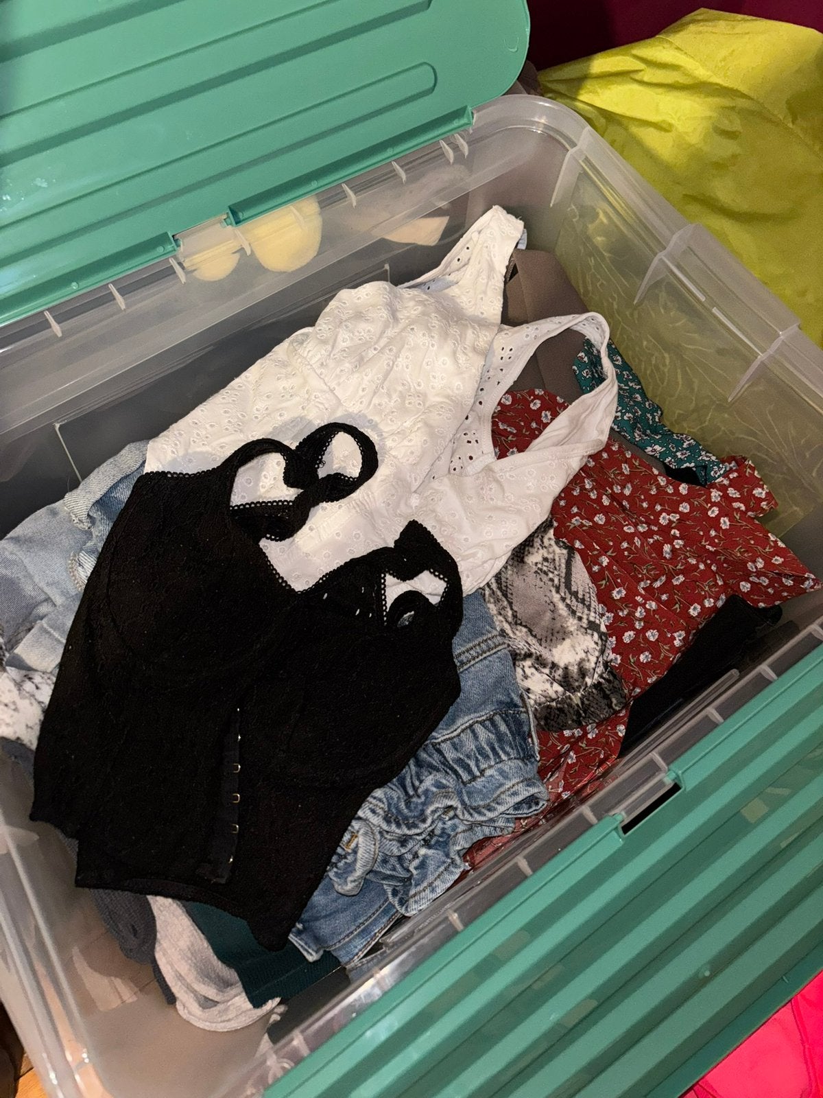 Lot de vêtements femme à vendre, Vêtements | Femmes, Enlèvement, Comme neuf