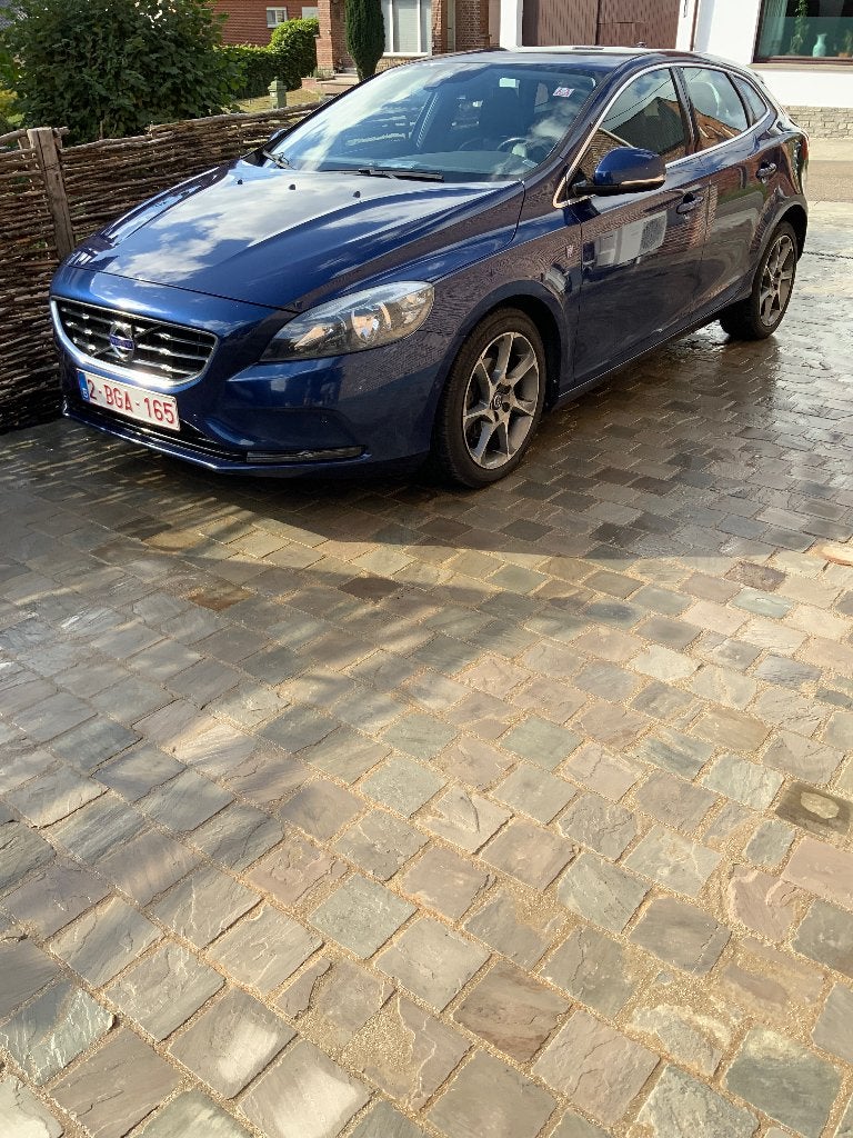 Volvo v40 d2, Auto's, Voorwielaandrijving, Euro 5, Zwart, 4 cilinders