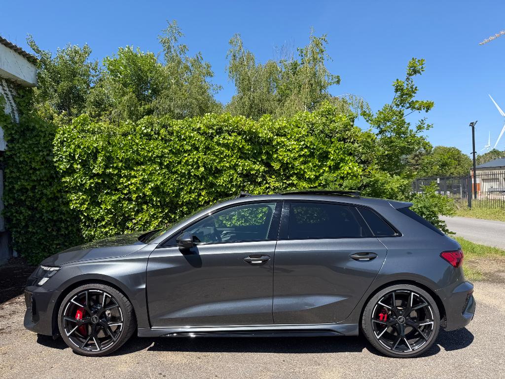 Audi RS3 sportback PANODAK/B&O/KEYLESS ENTRY/ZETELVERWARMING, Autos, Audi, Cuir, Argent ou Gris, Achat, Euro 6
