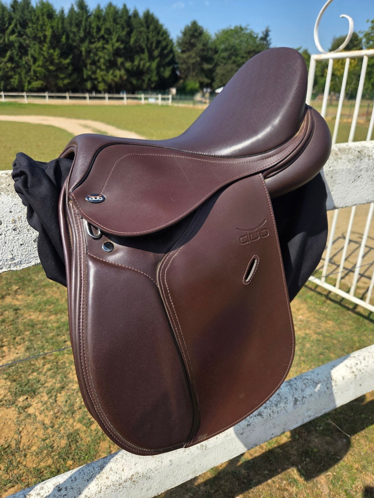 Selle de poney 15,5 Inch, Animaux & Accessoires, Chevaux & Poneys | Selles, Tekna, Enlèvement