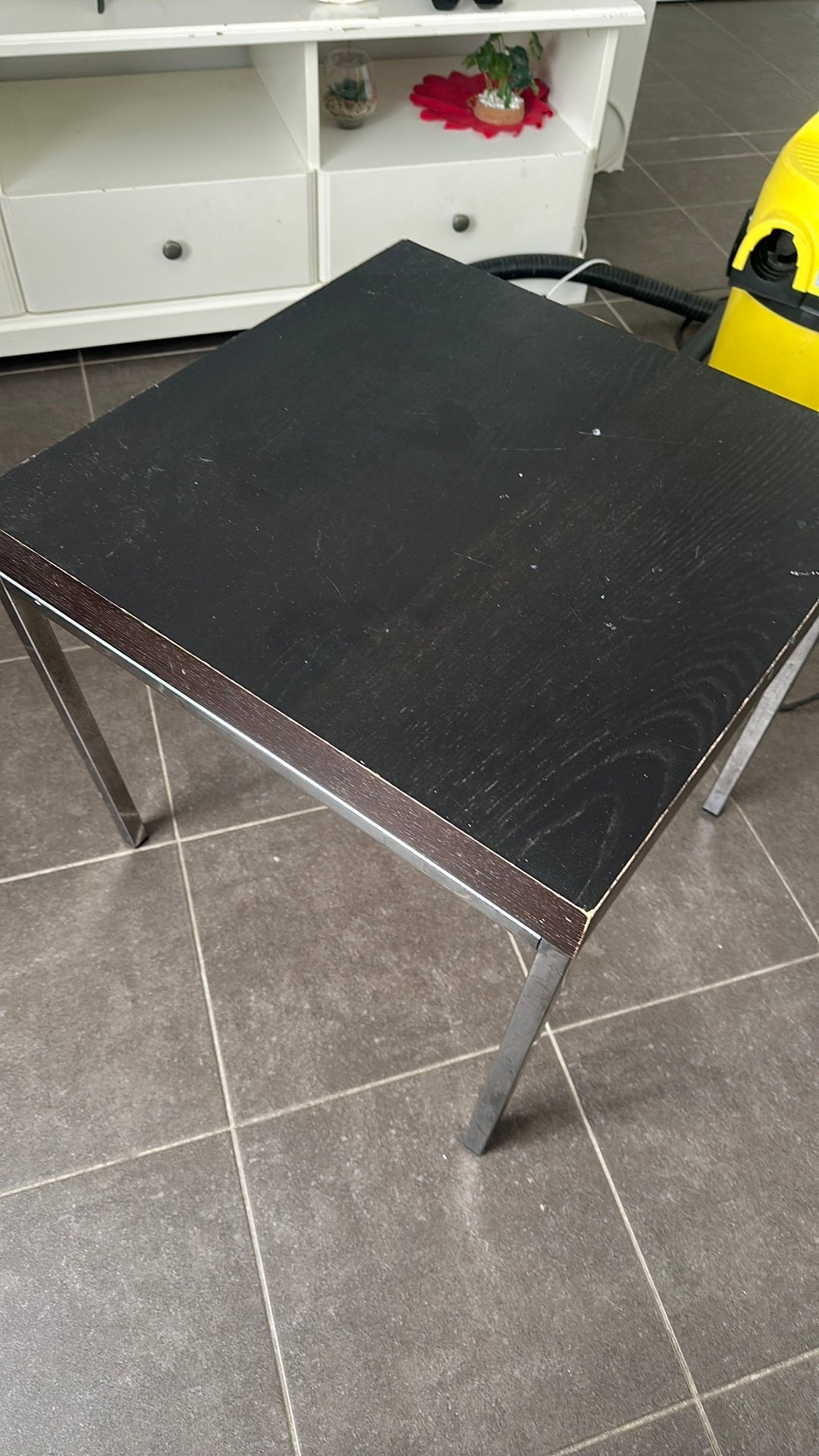 Bijzettafeltje Ikea, Enlèvement, Utilisé