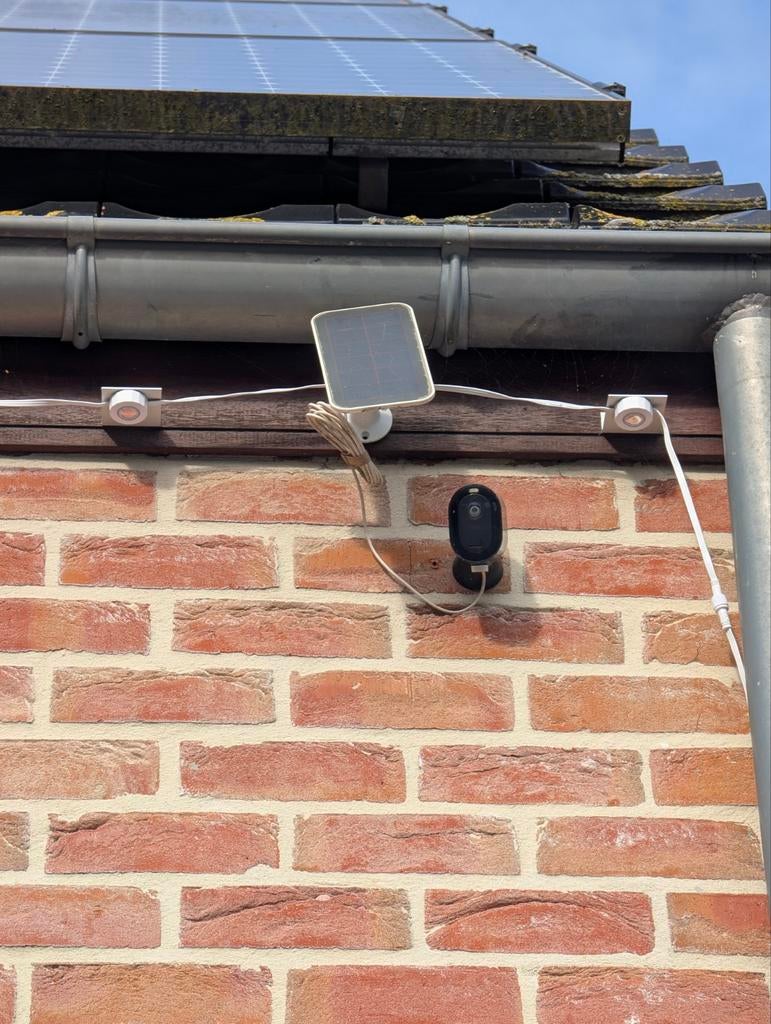 5x Arlo Pro 3 zonnecamera, deurbel en basis, Audio, Tv en Foto, Videobewaking, Ophalen of Verzenden