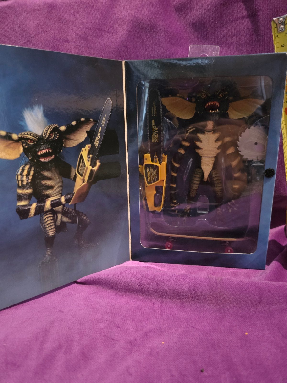 Gremlins Stripe Neca, Enlèvement
