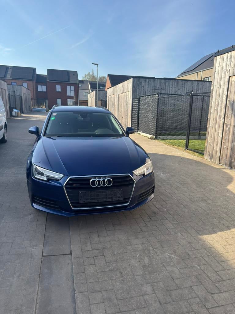 Audi a4 2018 benzine/Cng, Autos, Achat, Entreprise, A4, Automatique