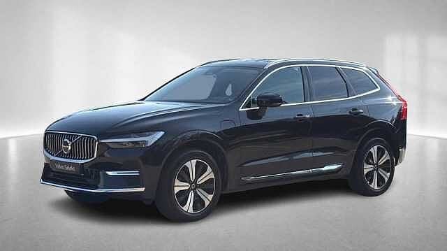 Volvo XC60 T6 AWD Core Bright, Auto's, Automaat, Euro 6, 1969 cc, Zwart