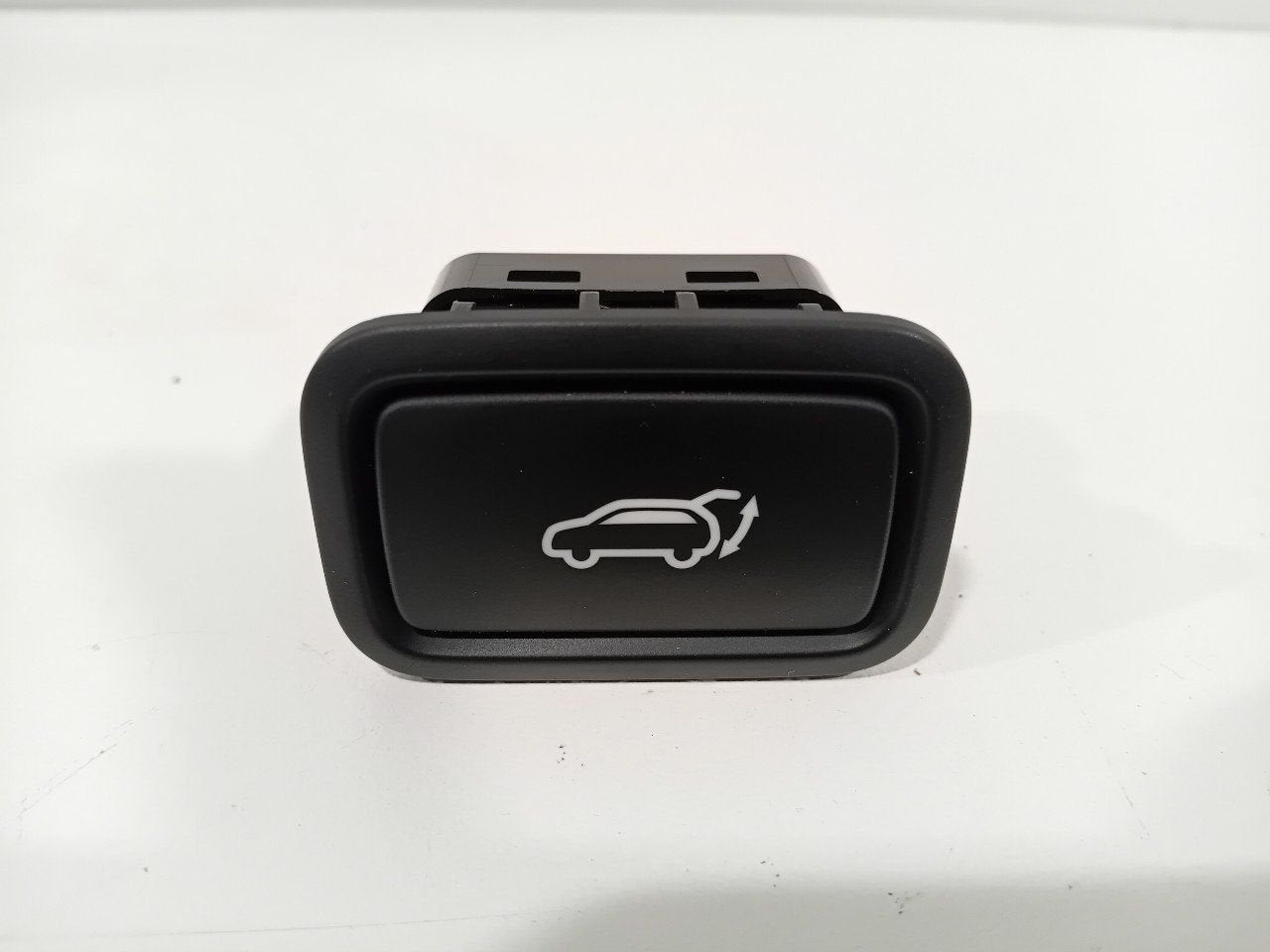Kofferdeksel schakelaar Hyundai Tucson, Onderdelen@venauto.nl, Van der Ven Autorecycling B.V., Ettenseweg 76, 4706 PB Roosendaal, The Netherlands