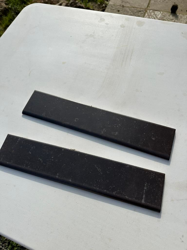Zwarte plint 40x8, Enlèvement, Neuf, Plinthes