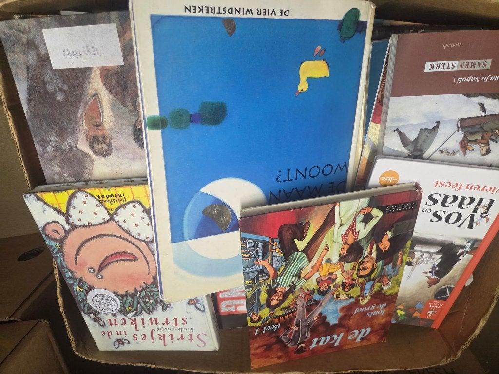 doos met kinderboeken, Enlèvement, Utilisé, Boîte
