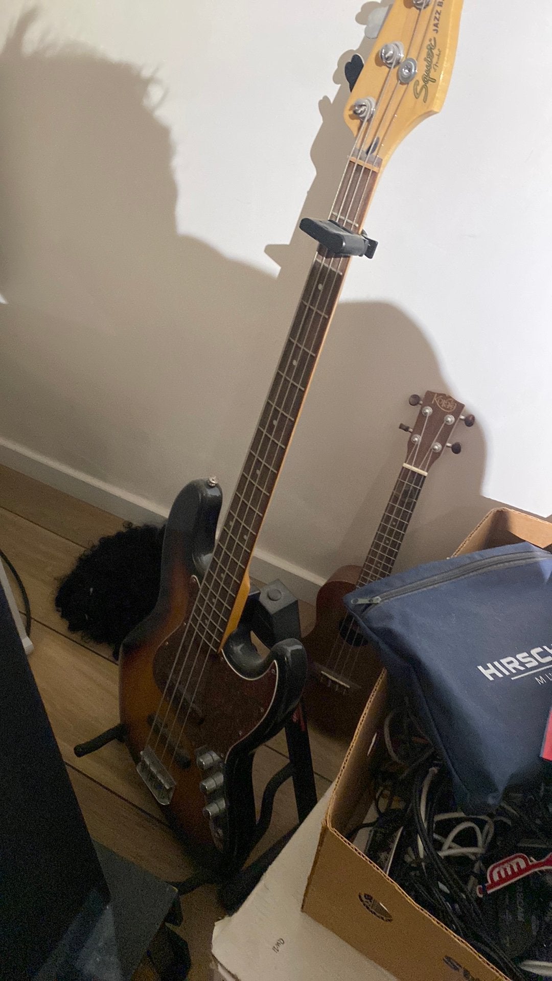 Squier Jazz Bass, Muziek en Instrumenten, Snaarinstrumenten | Gitaren | Bas, Ophalen of Verzenden, Zo goed als nieuw