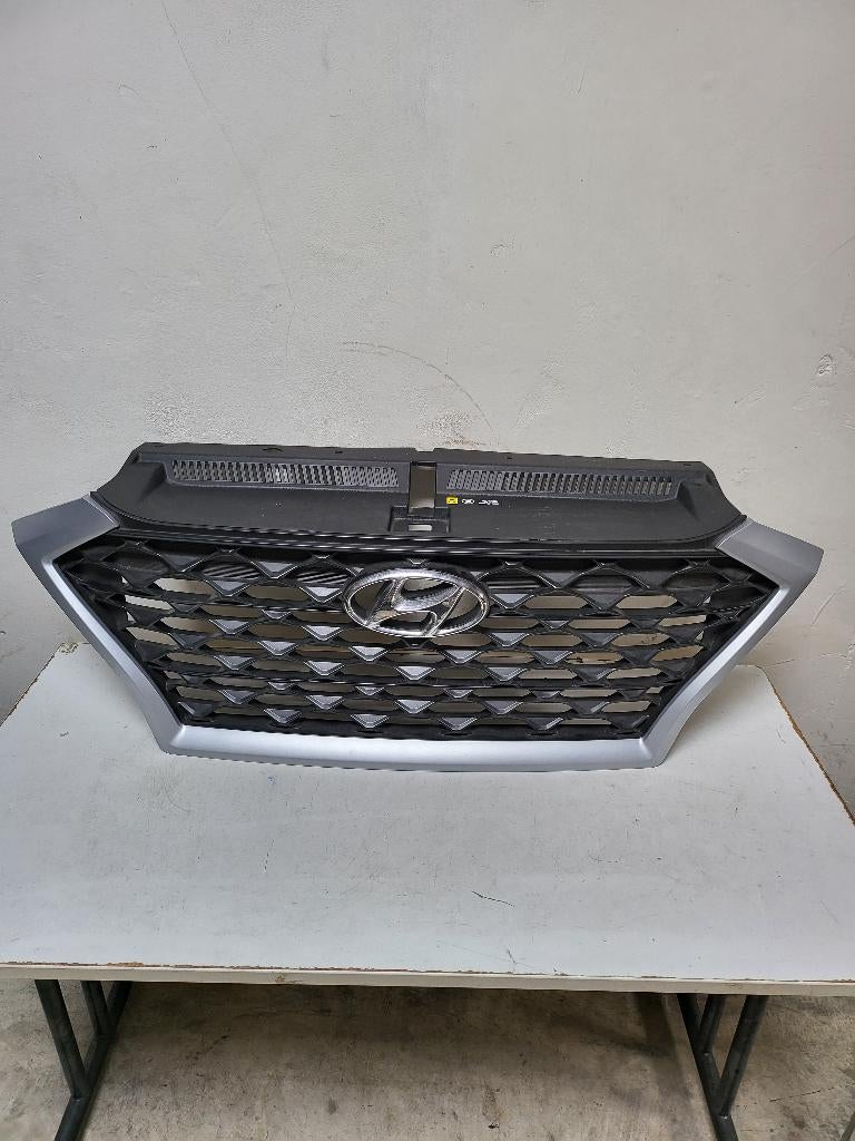HYUNDAI TUCSON 2018-2021 FRONT RADIATOR GRILL 86351-D7500, Utilisé, Hyundai, Avant, Enlèvement ou Envoi