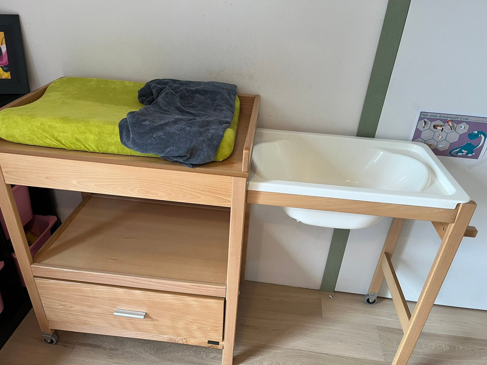 Pericles verzorgingstafel met badje, Kinderen en Baby's, Ophalen, Gebruikt, Commode