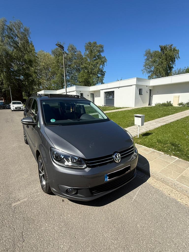 Volkswagen Touran 2015 Automatique, Autos, Euro 5, Achat, Toit ouvrant, Diesel