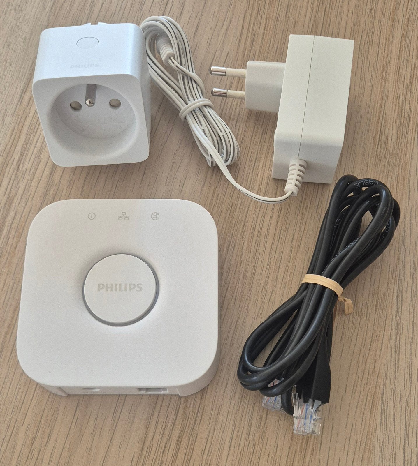 Philips Hue Bridge en stekker, Ophalen, Zo goed als nieuw
